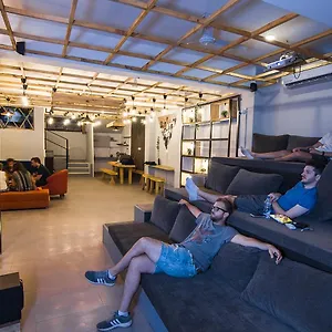  Hostel Madpackers